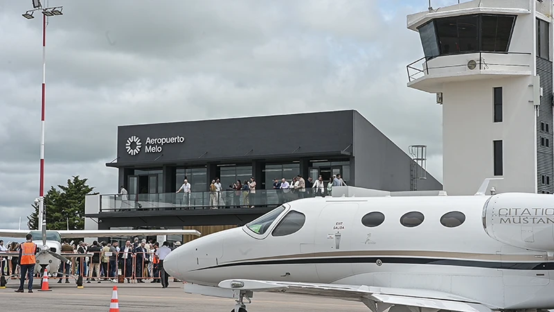 Aeropuerto Internacional de Melo en Uruguay.